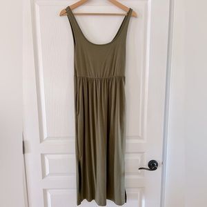 Frank and Oak sleeveless dress with pockets Size small
